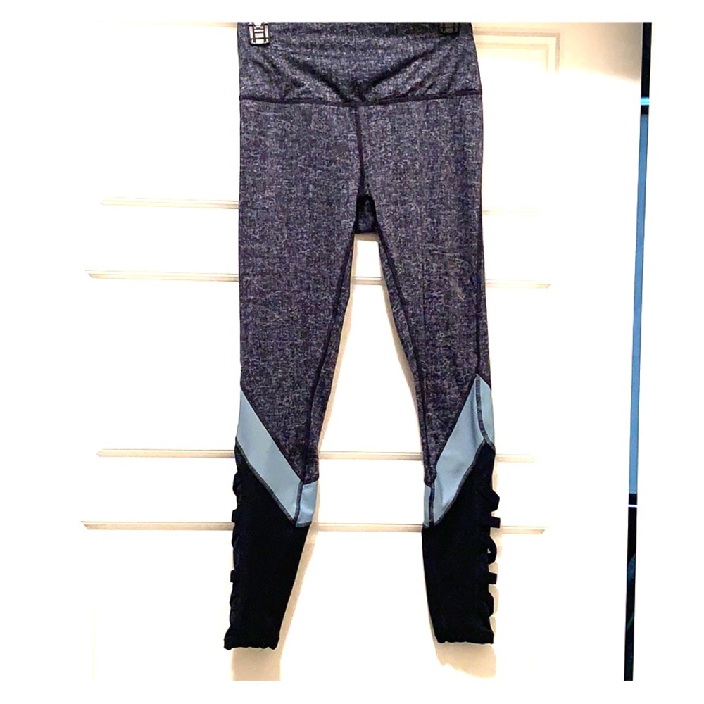 Athletic workout pants